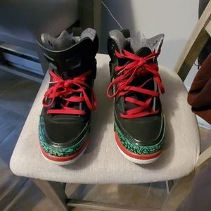 Jordan spizike shoes